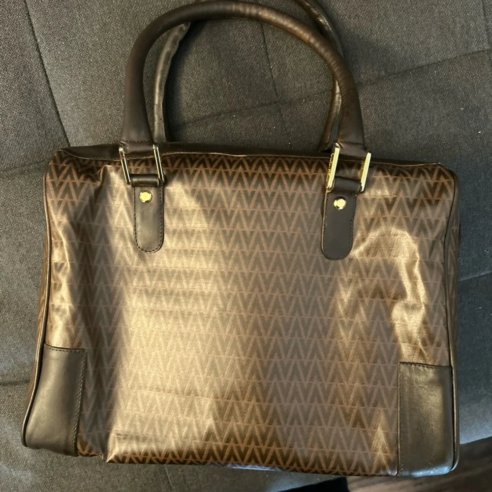 Authentic Mario Valentino Vintage Brown Boston 1970s Handbag W11.5 X 12.5H X 6.5